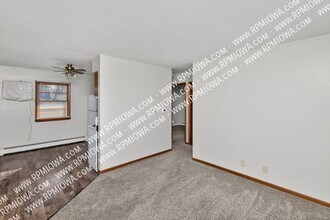 312 E 5th St in Huxley, IA - Building Photo - Building Photo