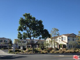 5308 Harvard Wy in Cypress, CA - Building Photo