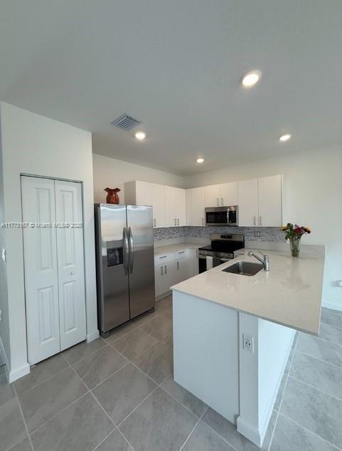property at 687 SE 14th St