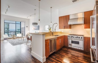 818 Van Ness Ave, Unit 804 in San Francisco, CA - Building Photo - Building Photo