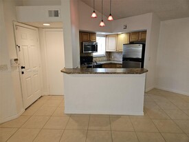 3400 Pinewalk Dr N in Margate, FL - Building Photo - Building Photo