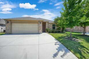 14713 Brandon Drive in Little Elm, TX - Building Photo