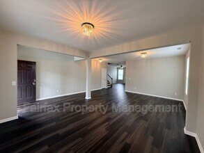 127 Rosebud Ln in Durham, NC - Building Photo - Building Photo