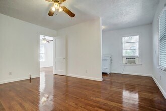 1229 Heights Blvd, Unit Unit B in Houston, TX - Building Photo - Building Photo