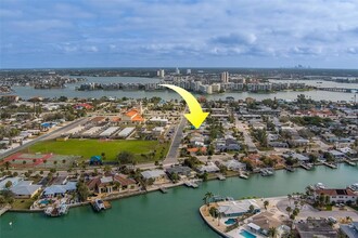 460 82nd Ave, Unit 3 in St Pete Beach, FL - Building Photo - Building Photo