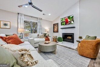 1440 Glynn Oaks Dr SW in Marietta, GA - Building Photo - Building Photo