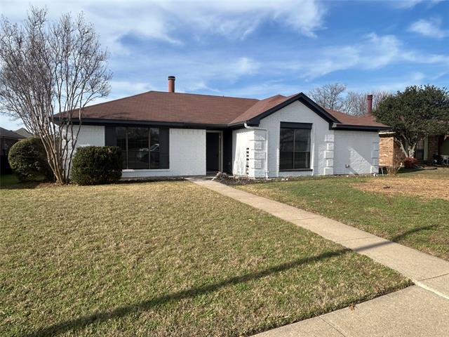 property at 206 N Alder Dr