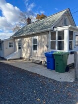 37 Smith St in Sayreville, NJ - Building Photo