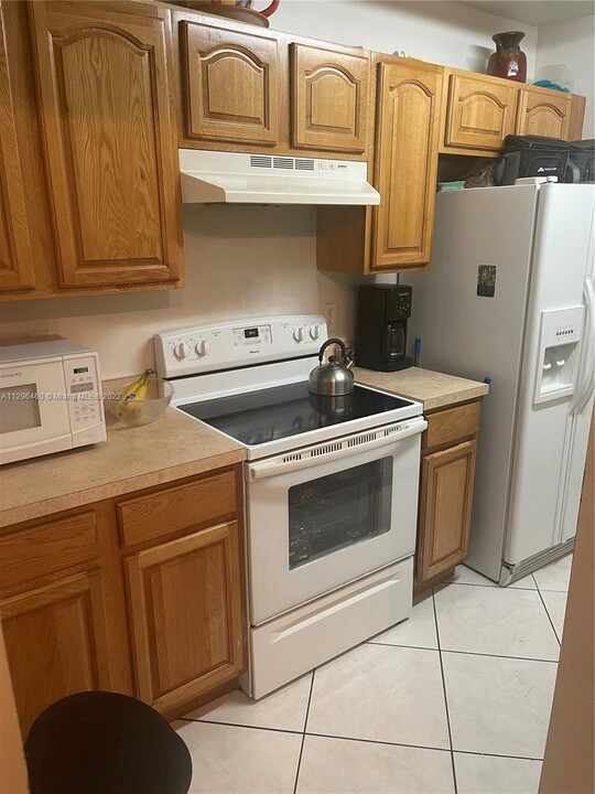2912 NW 55th Ave, Unit 1C in Lauderhill, FL - Building Photo
