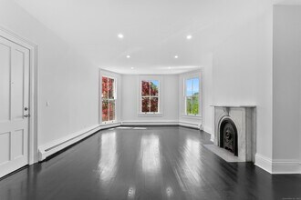 176 Main St in Fairfield, CT - Building Photo - Building Photo