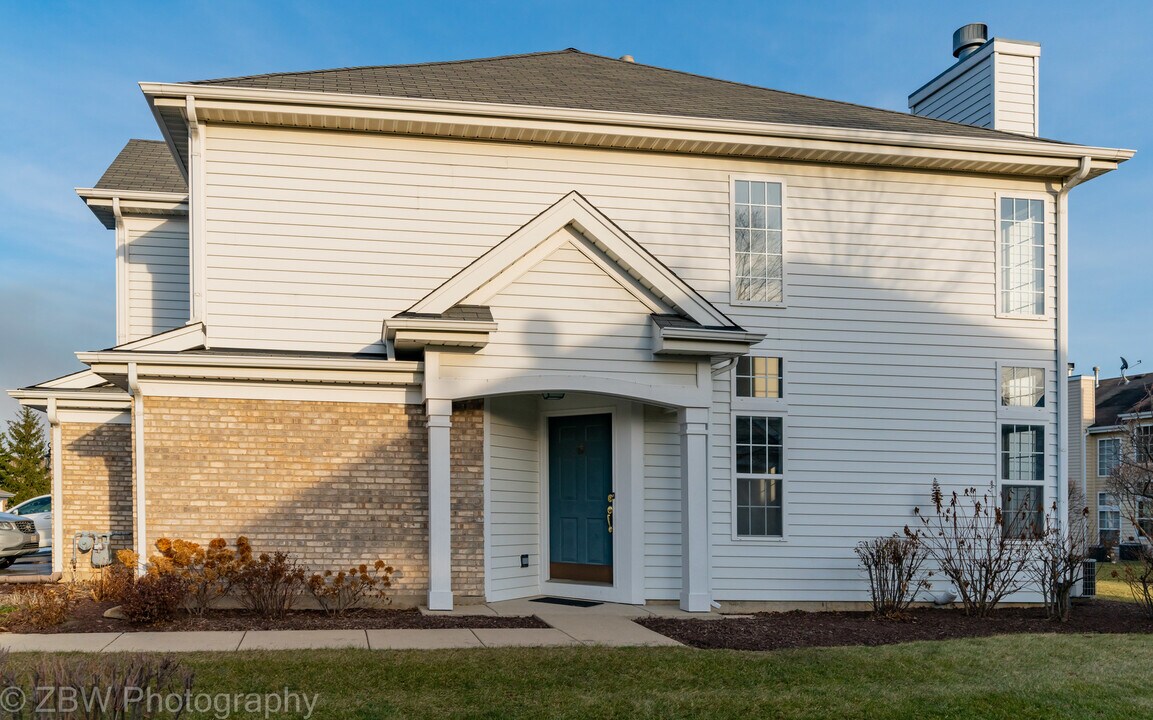 2788 Borkshire Ln in Aurora, IL - Building Photo