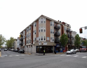 239 Harrison Ave in Harrison, NJ - Building Photo - Building Photo