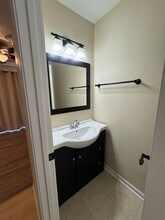 1010 Country Club Rd in Cookeville, TN - Foto de edificio - Building Photo