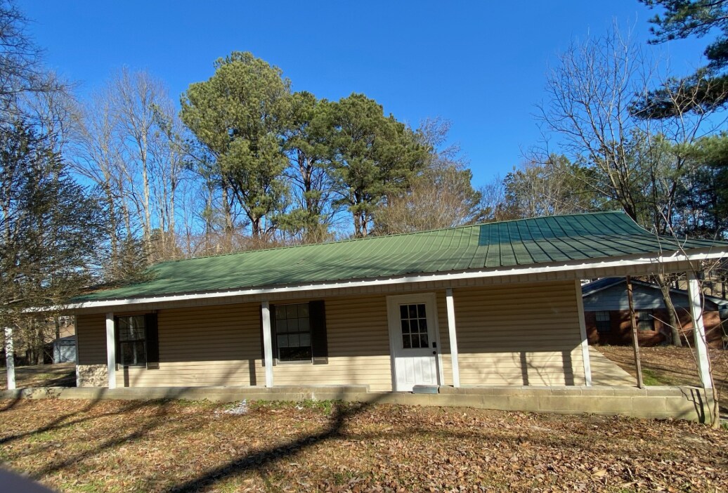 3676 MS-178 in Mooreville, MS - Building Photo