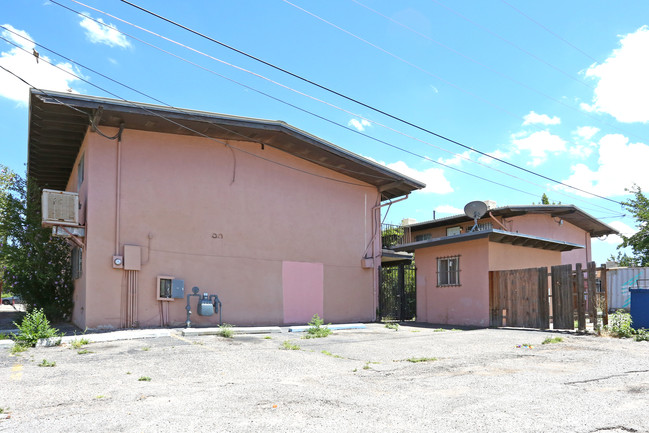 501 Columbia Dr SE in Albuquerque, NM - Building Photo - Building Photo