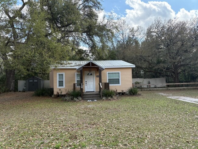 12803 Buggville Ln in Dover, FL - Building Photo - Building Photo