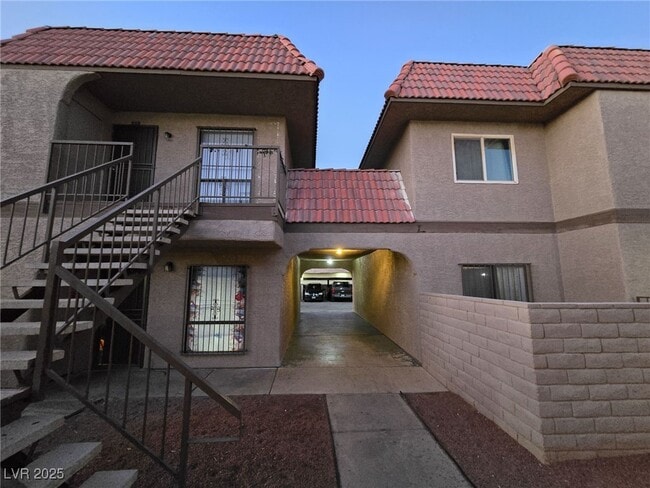 property at 4300 N Lamont St