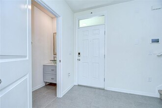 1382 Crescent Hoop Wy in Wesley Chapel, FL - Building Photo - Building Photo