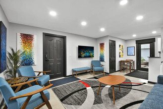 621 NE 28th St in Wilton Manors, FL - Building Photo - Building Photo