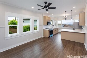 2130 Skyline Dr in Honolulu, HI - Building Photo - Building Photo