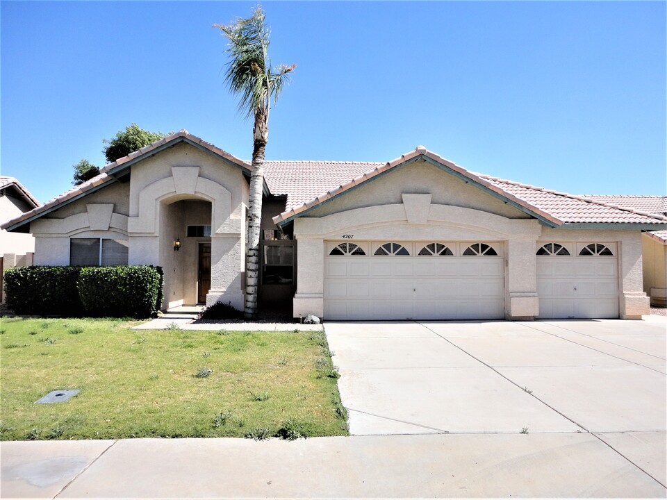 4207 E San Remo Ave in Gilbert, AZ - Building Photo