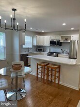 211 Sonnett Pl in Trenton, NJ - Building Photo - Building Photo