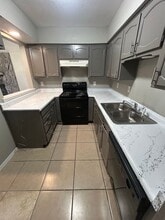 412 Hollandale Cir in Arlington, TX - Building Photo - Building Photo