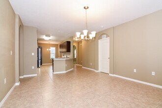 1633 Wallace Manor Blvd in Winter Haven, FL - Building Photo - Building Photo