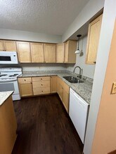 2091 Bradley St in St. Paul, MN - Building Photo - Building Photo