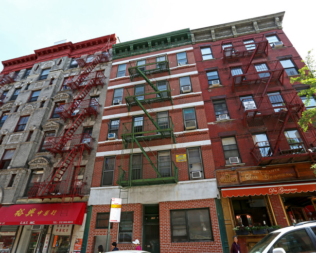 195 Hester St in New York, NY - Building Photo - Building Photo