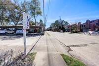 1917 Augusta Dr photo'