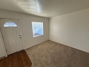 1350 12th St SE in Salem, OR - Building Photo - Building Photo