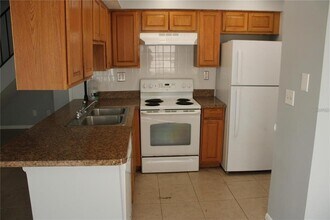 4122 White Pine Ave in Orlando, FL - Building Photo - Building Photo