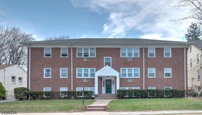 property at 138 Roseland Ave