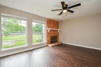 5809 Village Forest Ct photo'