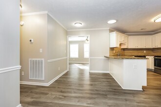 7038 Steen Blvd in Smyrna, TN - Building Photo - Building Photo
