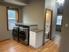 5406 N Lovejoy Ave in Chicago, IL - Building Photo - Building Photo