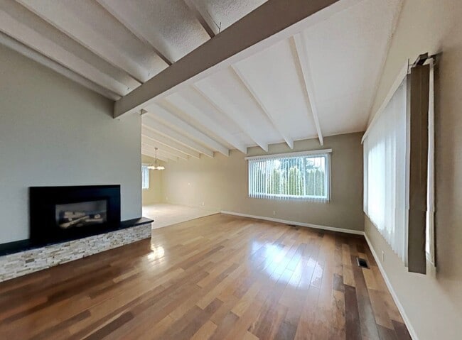 property at 469 Reiten Rd