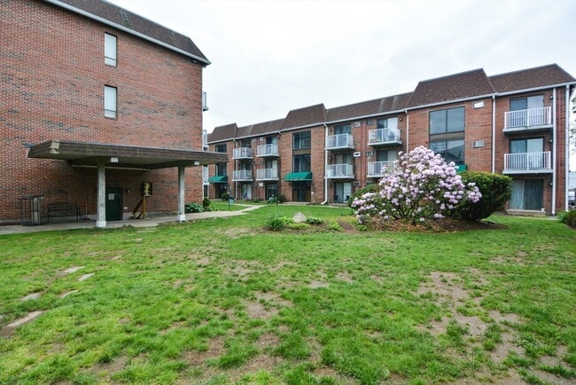 property at 1186 Worcester Rd