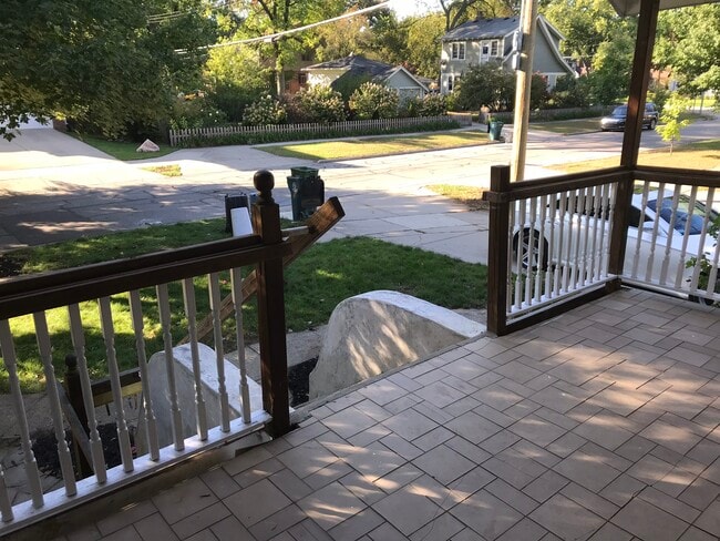 819 Wyandotte Ave in Royal Oak, MI - Foto de edificio - Building Photo