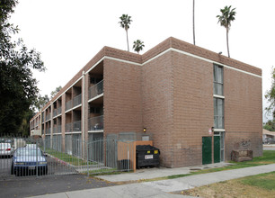 The Riverbrook Apartments in Riverside, CA - Building Photo - Building Photo