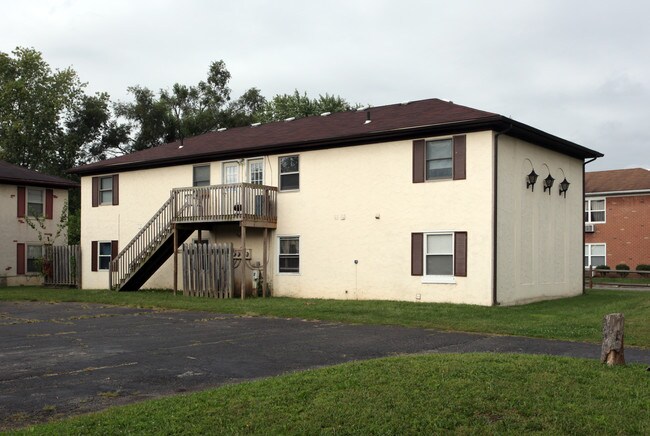 Red Rock Apartments in Grove City, OH - Foto de edificio - Building Photo