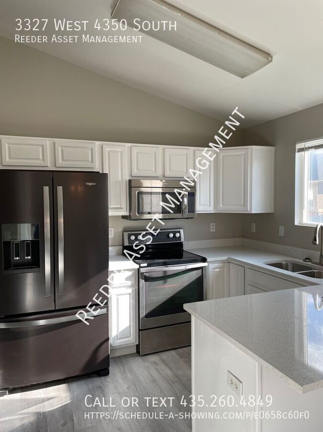 3327 W 4350 S in West Haven, UT - Foto de edificio - Building Photo