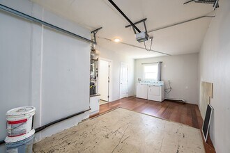 3137-3139 Nimitz Blvd in San Diego, CA - Building Photo - Building Photo