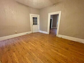 19 Enon Wy in Pittsburgh, PA - Building Photo - Building Photo