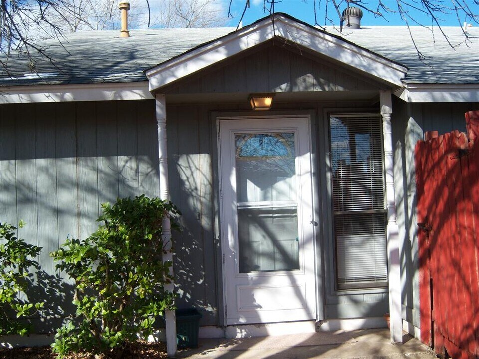 903 Chisholm Cove in Round Rock, TX - Building Photo