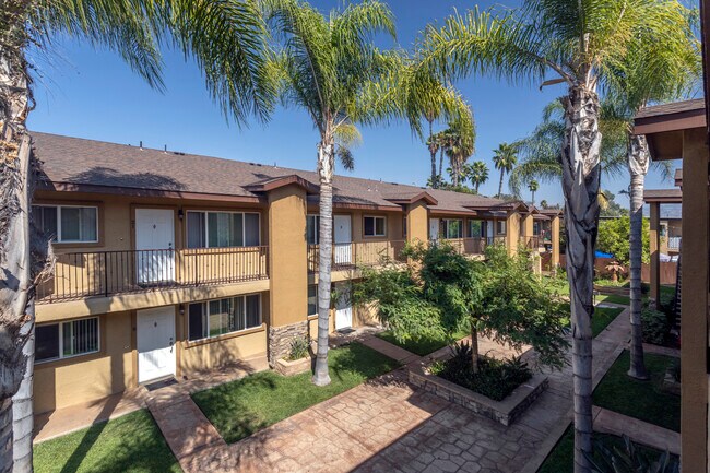 El Palacio *$500 Off* in El Cajon, CA - Building Photo - Building Photo