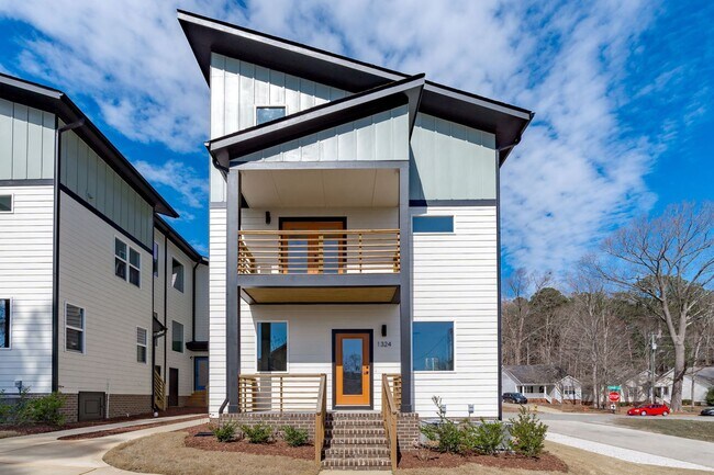 property at 1324 E Lenoir St