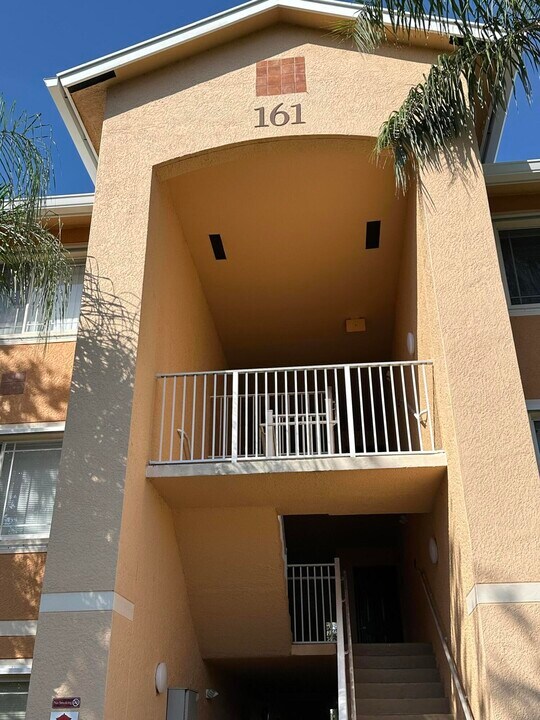 161 SW Palm Dr in Port St. Lucie, FL - Building Photo