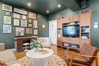 1454 W Roscoe St in Chicago, IL - Building Photo - Building Photo